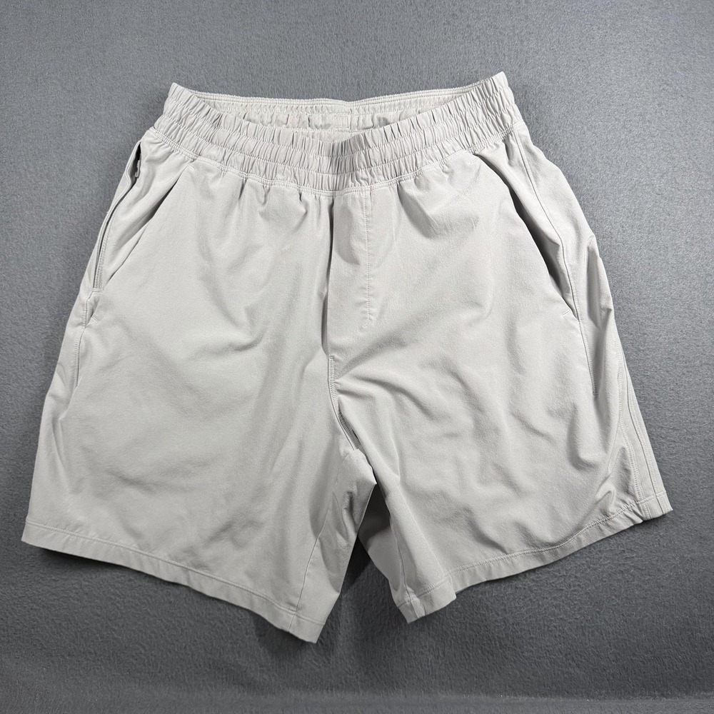 Lululemon Pace Breaker Shorts Mens Small Gray Athletic Zip Pocket 7 Inseam
